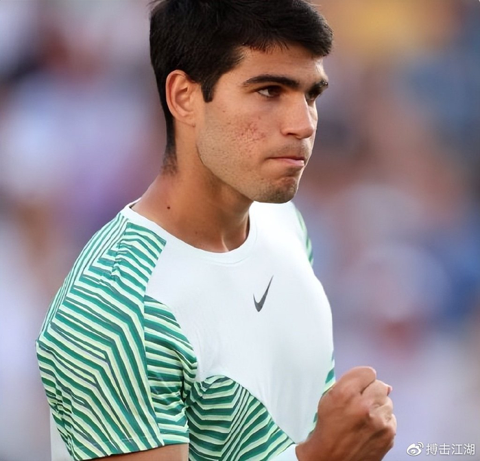 台上长足发 台上长足发