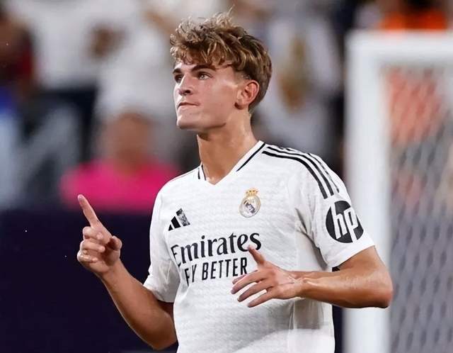 场面空前盛 场面空前盛