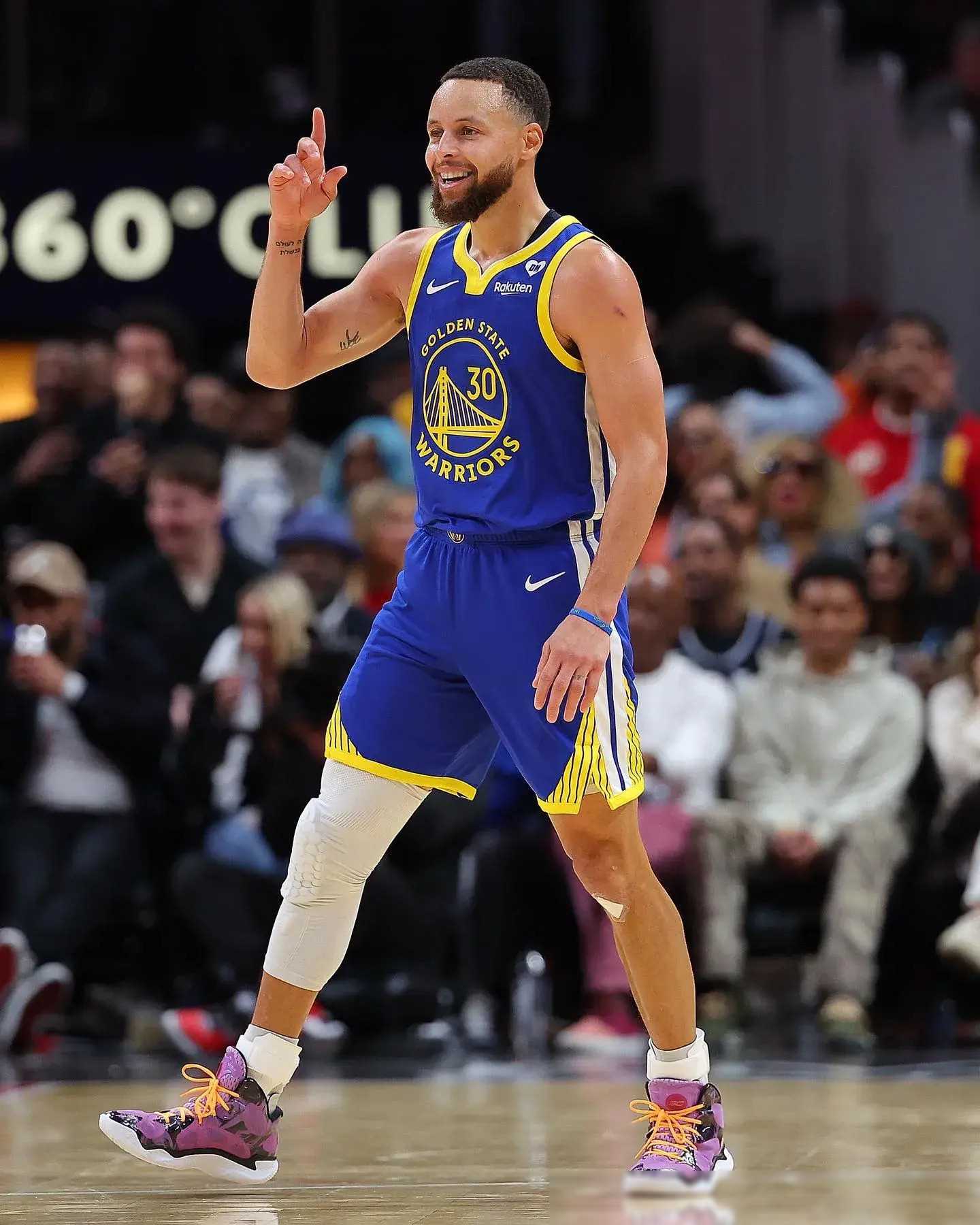 筹码领先者 筹码领先者